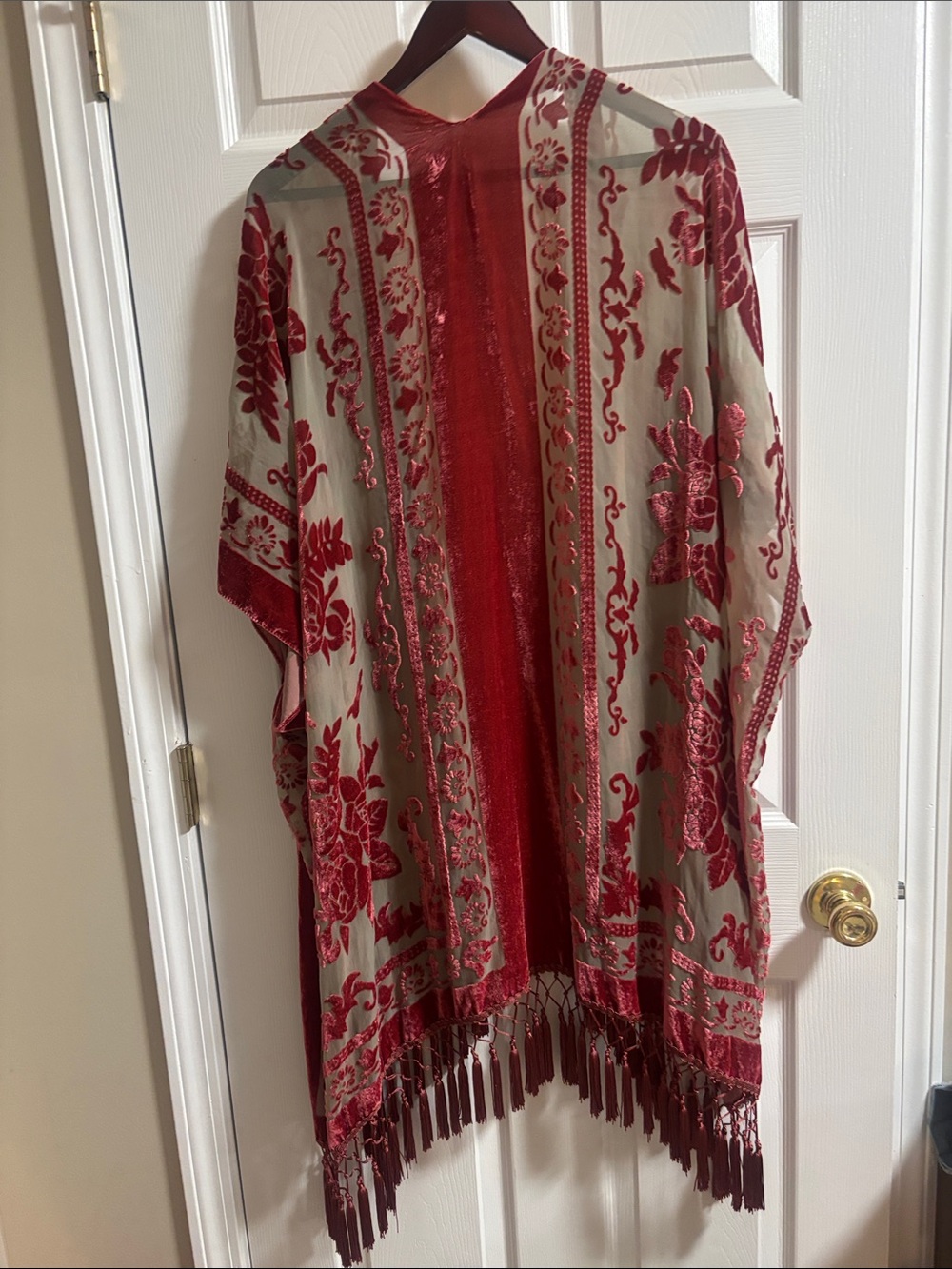 Bohemian Red Floral Fringe Kimono Wrap - Picture 2 of 2
